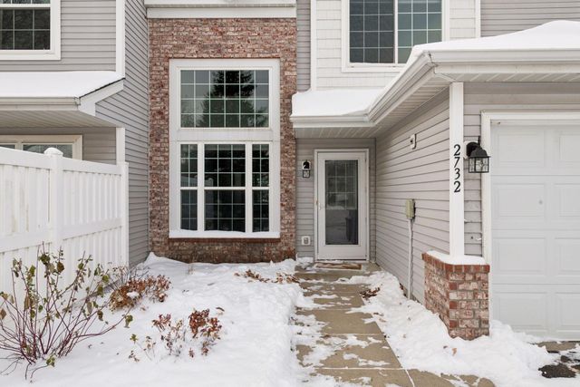 2732 Wagon Wheel Curve, Chaska, MN 55318