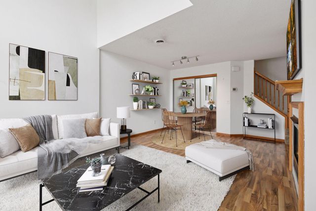 2732 Wagon Wheel Curve, Chaska, MN 55318