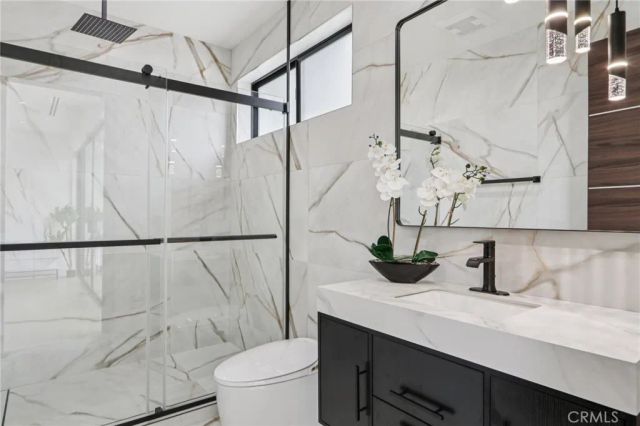 2227 N Lamer Street, Burbank, CA 91504