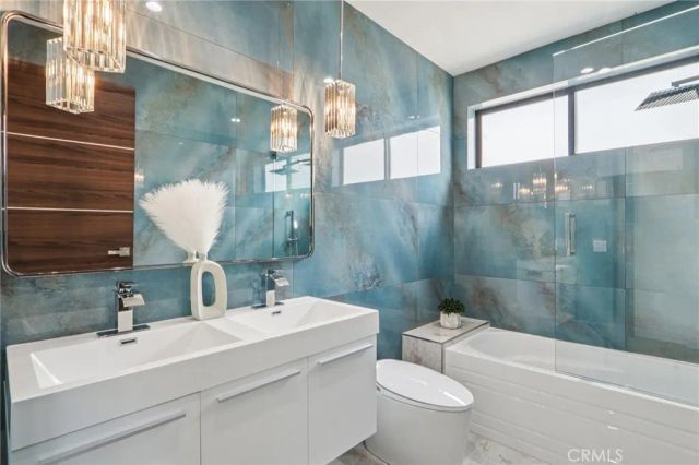 2227 N Lamer Street, Burbank, CA 91504