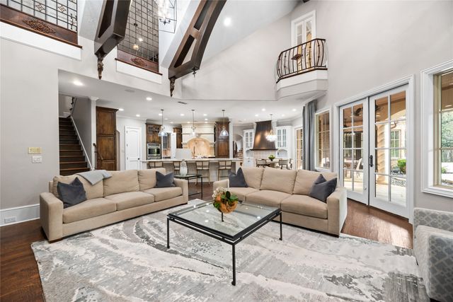 4705 Tour 18 Drive, Flower Mound, TX 75022
