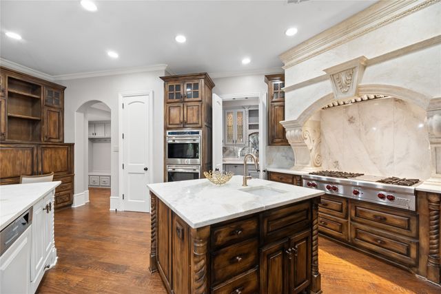 4705 Tour 18 Drive, Flower Mound, TX 75022