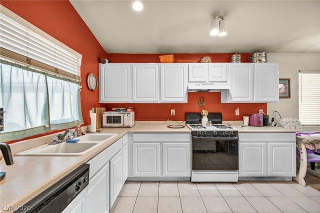 3380 Blue Ash Lane, Las Vegas, NV 89122