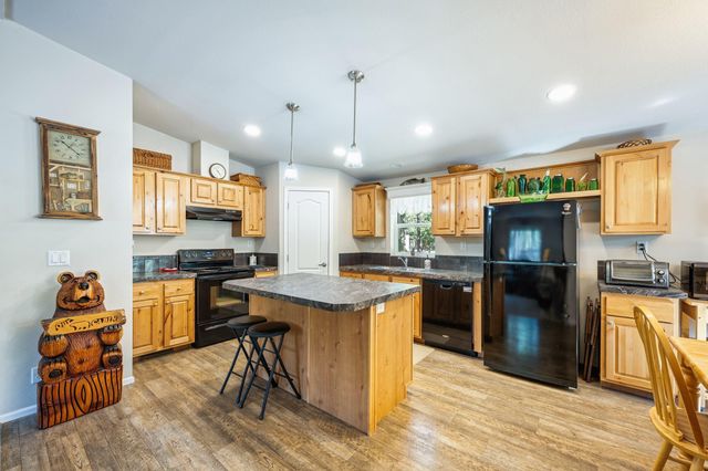 153348 Little River Loop, La Pine, OR 97739