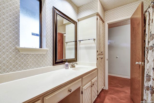 1734 Donerail, San Antonio, TX 78248