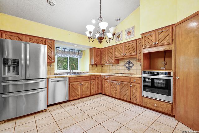 1734 Donerail, San Antonio, TX 78248