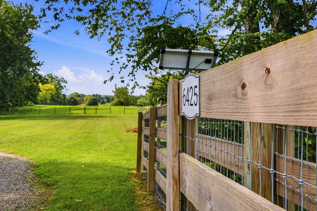 6425 Highway 25, E, Springfield, TN 37172