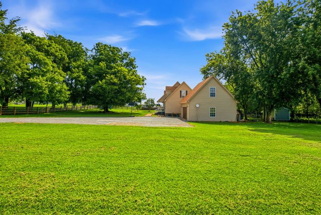 6425 Highway 25, E, Springfield, TN 37172