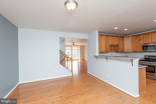 42724 ROLLING ROCK SQ, Chantilly, VA 20152