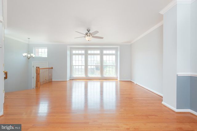 42724 ROLLING ROCK SQ, Chantilly, VA 20152