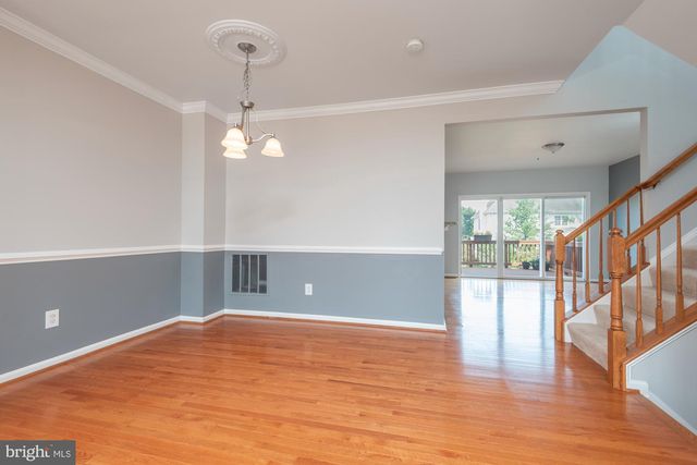 42724 ROLLING ROCK SQ, Chantilly, VA 20152