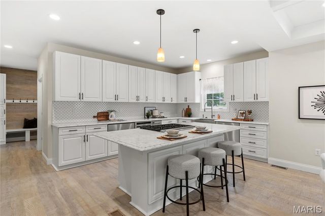20 Millwell Drive, Maryland Heights, MO 63043