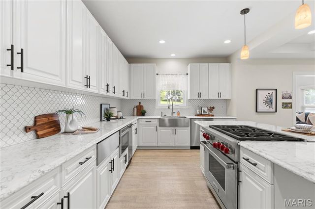 20 Millwell Drive, Maryland Heights, MO 63043