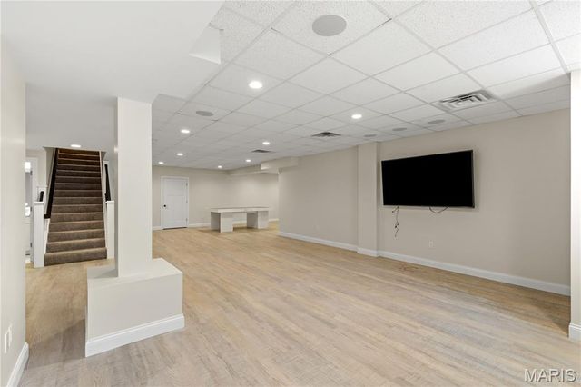 20 Millwell Drive, Maryland Heights, MO 63043