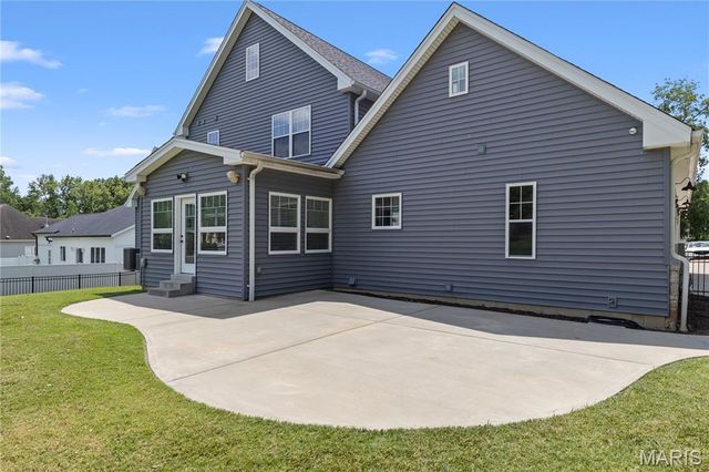 20 Millwell Drive, Maryland Heights, MO 63043