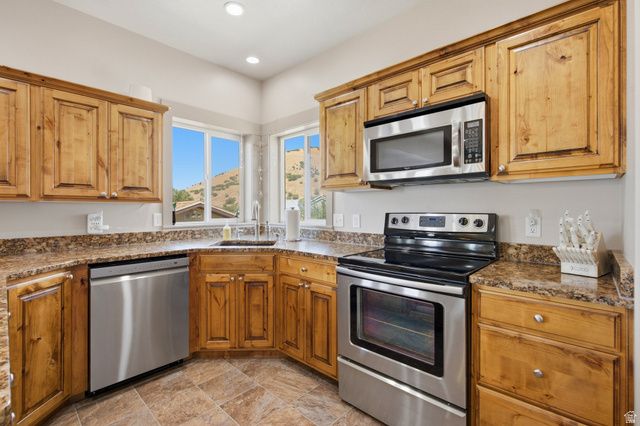 1039 E 200 S, Santaquin, UT 84655