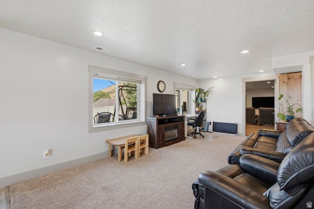 1039 E 200 S, Santaquin, UT 84655