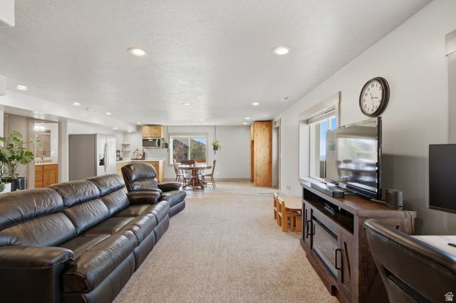 1039 E 200 S, Santaquin, UT 84655