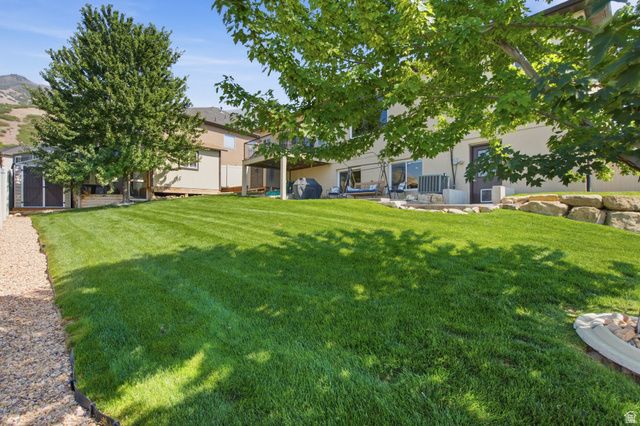 1039 E 200 S, Santaquin, UT 84655