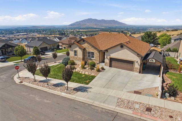 1039 E 200 S, Santaquin, UT 84655