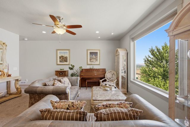 1039 E 200 S, Santaquin, UT 84655