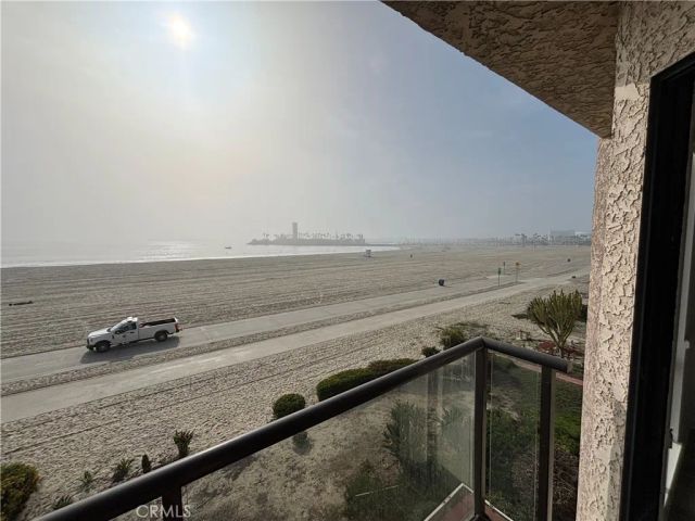 1230 E Ocean 303, Long Beach, CA 90802