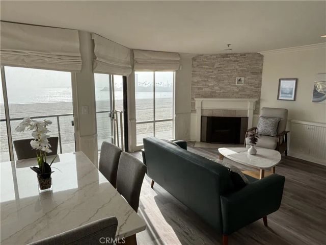 1230 E Ocean 303, Long Beach, CA 90802