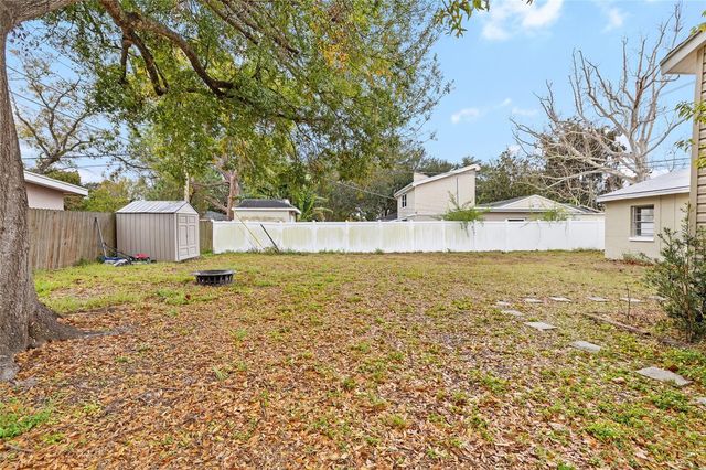 3904 S CLARK AVENUE, Tampa, FL 33611