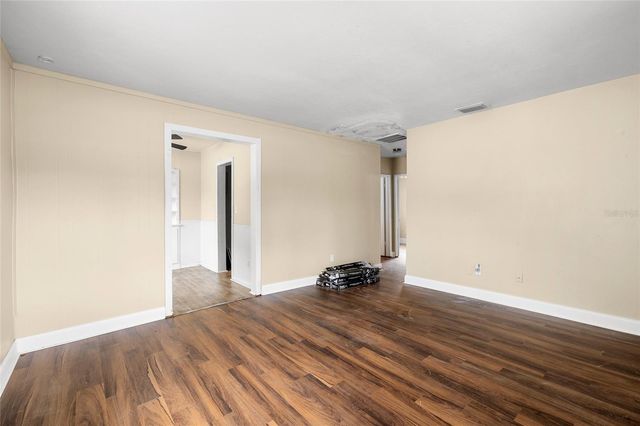 3904 S CLARK AVENUE, Tampa, FL 33611