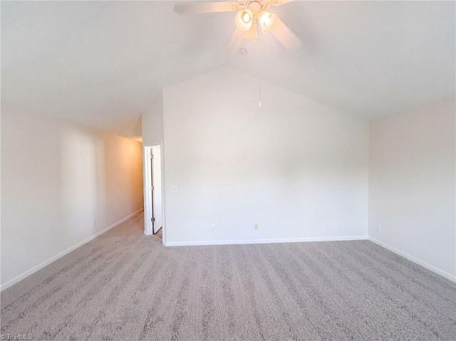 2722 Quail Oaks Drive, Greensboro, NC 27405