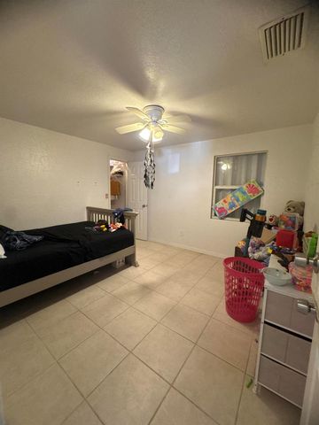 607 SE Dean Terrace, Port St. Lucie, FL 34984