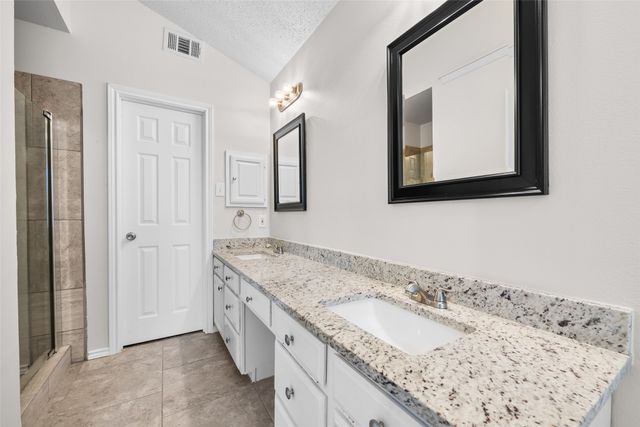 1801 Spanish Trail, Irving, TX 75060