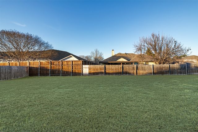 1801 Spanish Trail, Irving, TX 75060