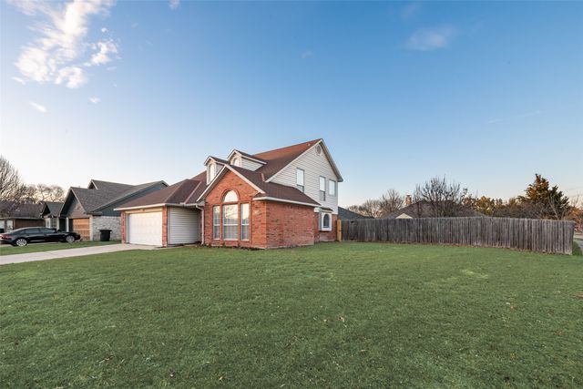 1801 Spanish Trail, Irving, TX 75060