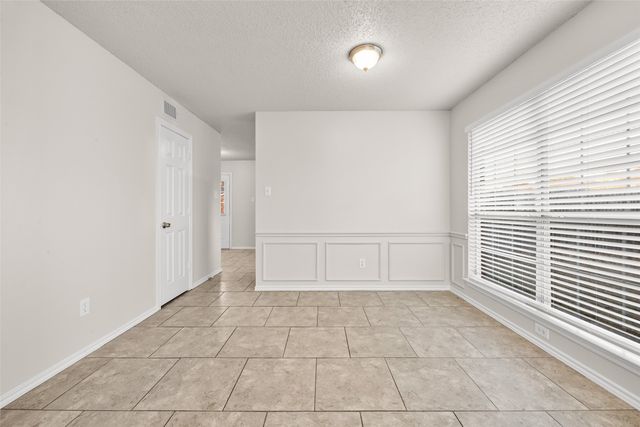 1801 Spanish Trail, Irving, TX 75060