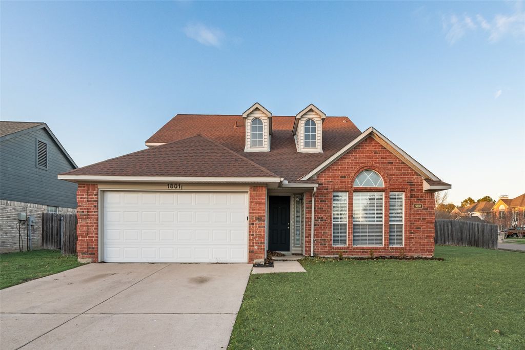 1801 Spanish Trail, Irving, TX 75060