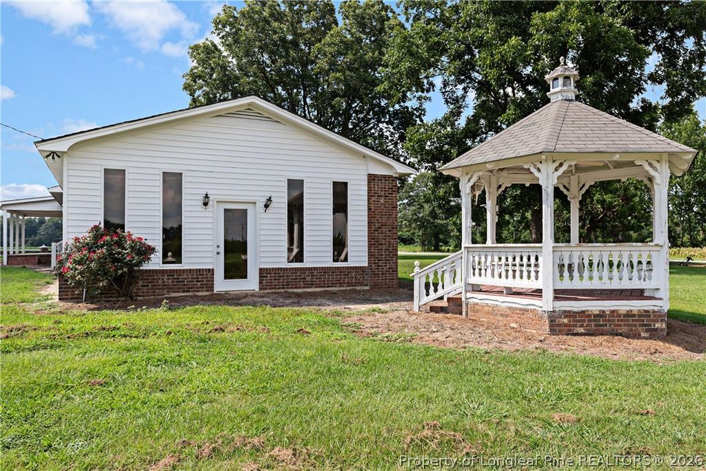 12785 421 Highway N, Newton Grove, NC 28366 — photo 32