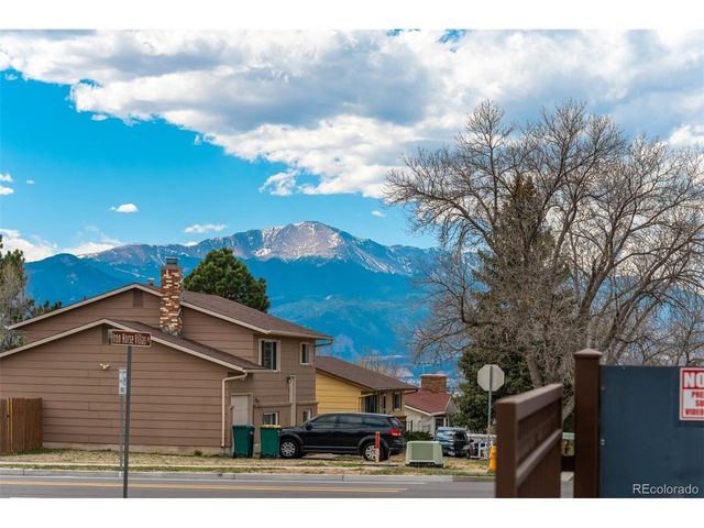 4760 Iron Horse Villas Pt, Colorado Springs, CO 80917