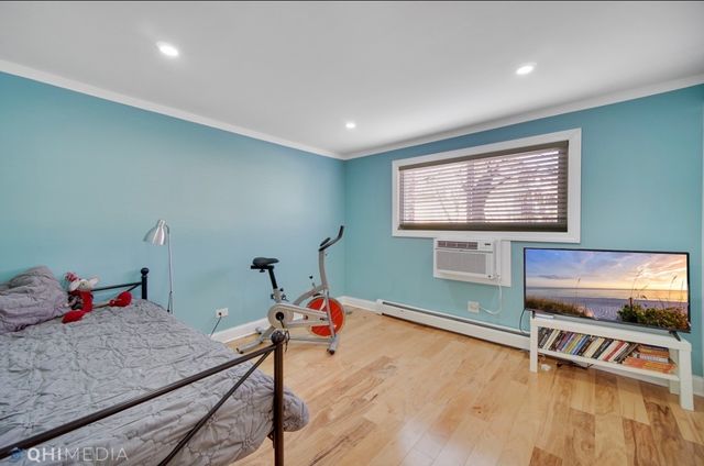5365 N Delphia Avenue 166, Chicago, IL 60656