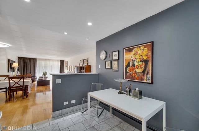 5365 N Delphia Avenue 166, Chicago, IL 60656