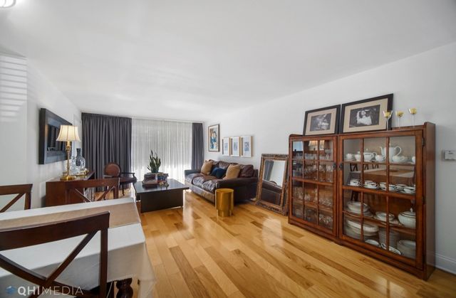5365 N Delphia Avenue 166, Chicago, IL 60656