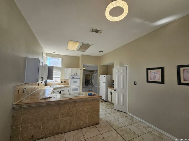 16903 Vista Forest Dr, San Antonio, TX 78247