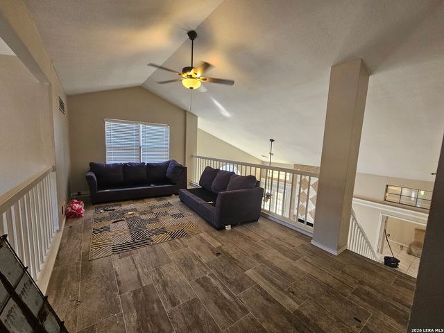 16903 Vista Forest Dr, San Antonio, TX 78247