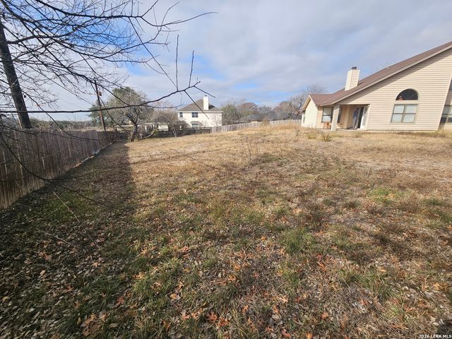 16903 Vista Forest Dr, San Antonio, TX 78247