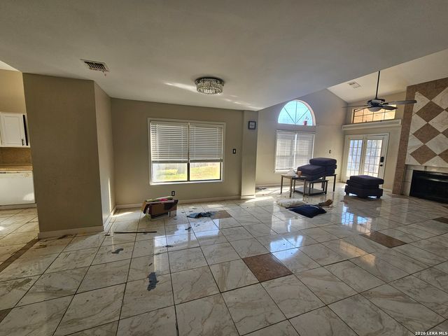 16903 Vista Forest Dr, San Antonio, TX 78247