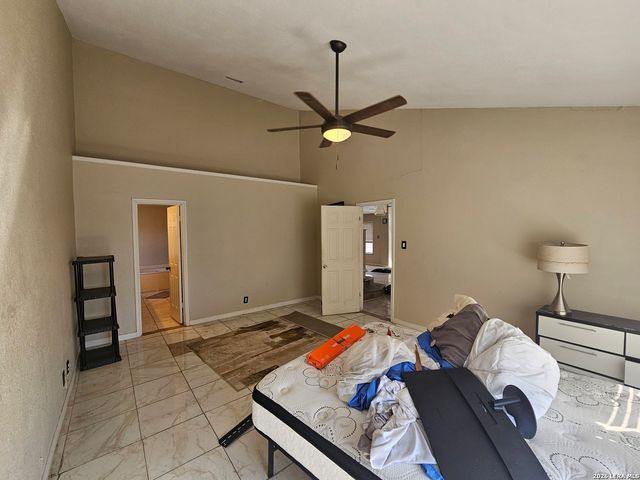 16903 Vista Forest Dr, San Antonio, TX 78247