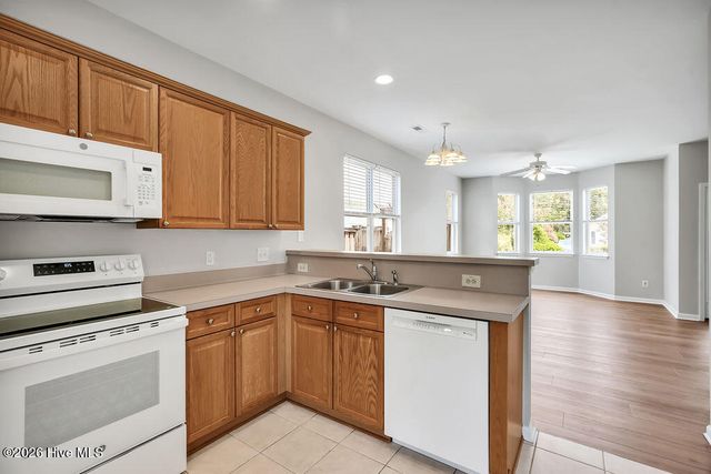 279 Coralstone Court, Leland, NC 28451