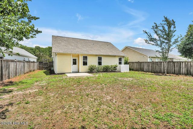 279 Coralstone Court, Leland, NC 28451