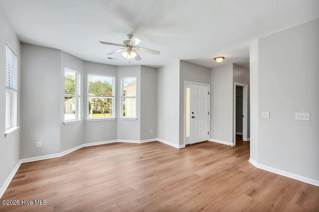 279 Coralstone Court, Leland, NC 28451