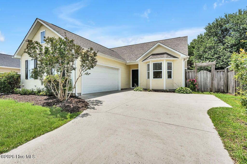 279 Coralstone Court, Leland, NC 28451